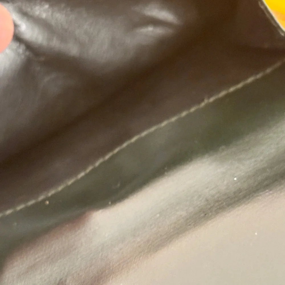 Gucci Black Leather Wallet - Picture 10 of 16